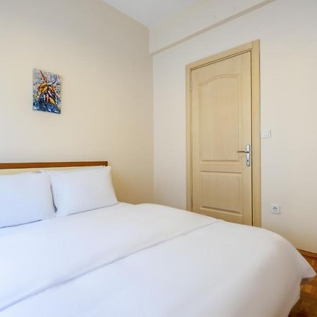 Cozy Flat Near Bagdat Street In Suadiye Istanbul Exterior foto